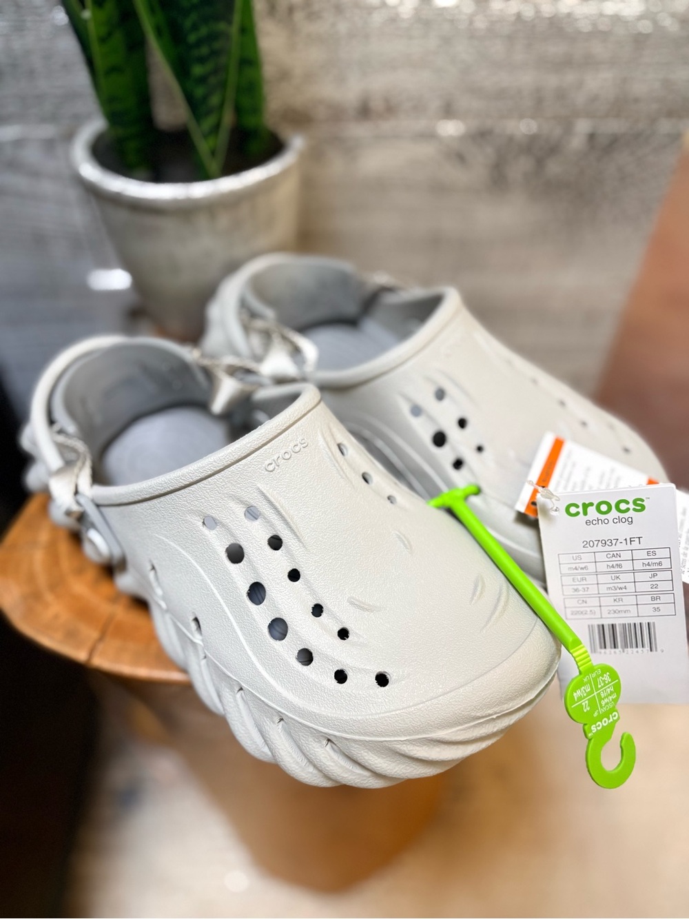 CROCS | NWT "Echo Clog" Chunky Slip-On Shoes - Women's 6-8, Men's 4-6, Lt. Gray
